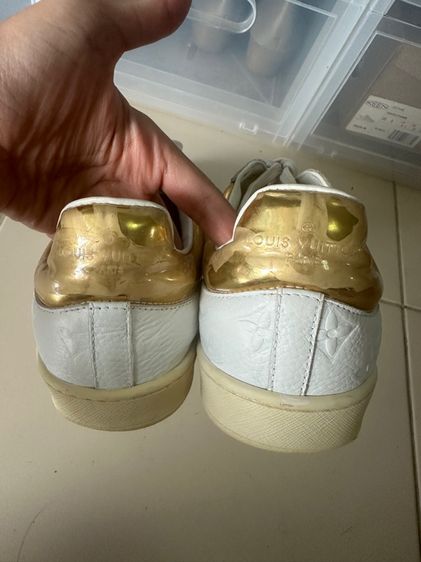 รองเท้าผ้าใบ หลุยส์ รูปที่ 4