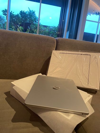 MacBook Air m2 13 นิ้ว  รูปที่ 4