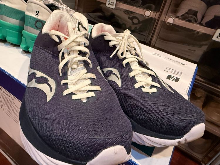 Saucony Kinvara Pro ⚡ รองเท้าซ้อมกึ่งแข่ง เบา เด้ง ลากเพซสนุก  ไซซ์ US11.5 (29.5cm) รูปที่ 3