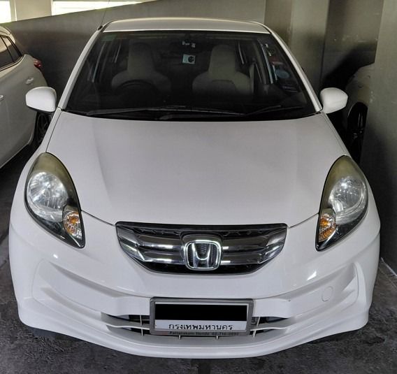 Honda Brio 2014 1.2 Amaze V Sedan เบนซิน เกียร์อัตโนมัติ ขาว