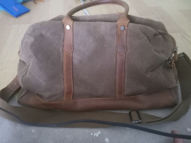 กระเป๋าทรง duffle bag เดินทางไปเที่ยว สุดสัปดาห์