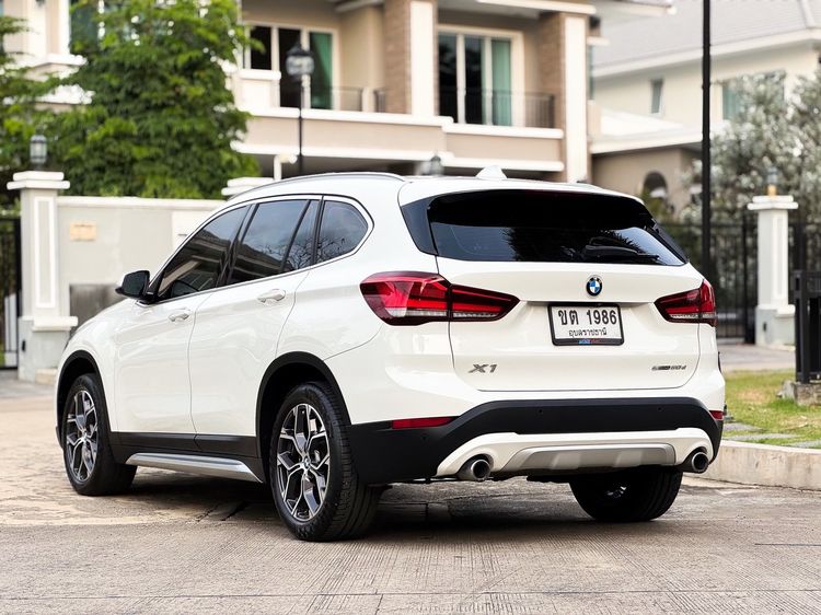 BMW X1 2022 2.0 sDrive20d xLine Utility-car ดีเซล ไม่ติดแก๊ส เกียร์อัตโนมัติ ขาว รูปที่ 4