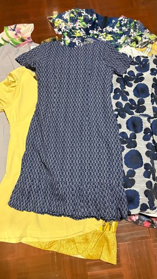 เดรสมือสอง ขายเหมา 100ก่าชุด จ้า