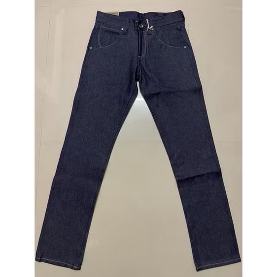 WRANGLER 2F243 มีไซส์ 28,29,30,31,32,33,34,36,38 กางเกงยีนส์ผู้ชาย ผ้าดิบหนังไก่ เอวกลาง ทรงกระบอก ยีนส์ไม่ยืด สียีนส์ แท้ ส่งฟรี รูปที่ 3