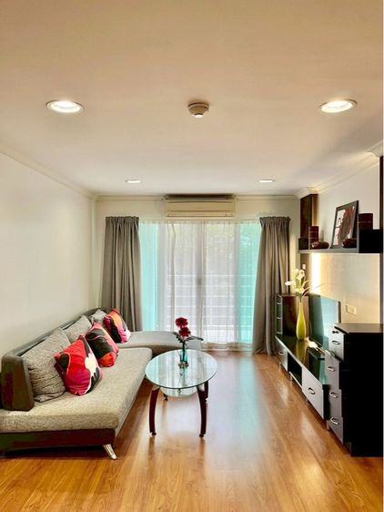 Rare Large Family Unit in Thonglor – 103 sq.m. at 45,000 THB