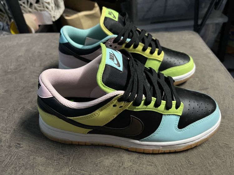 รองเท้า nike 