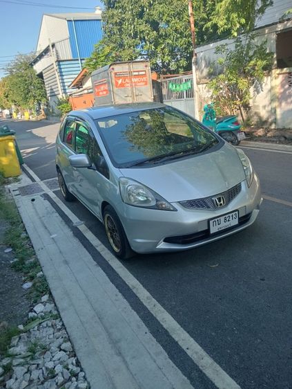 Honda Jazz 2009 1.5 V i-VTEC Sedan เบนซิน ไม่ติดแก๊ส เกียร์อัตโนมัติ บรอนซ์เงิน รูปที่ 2