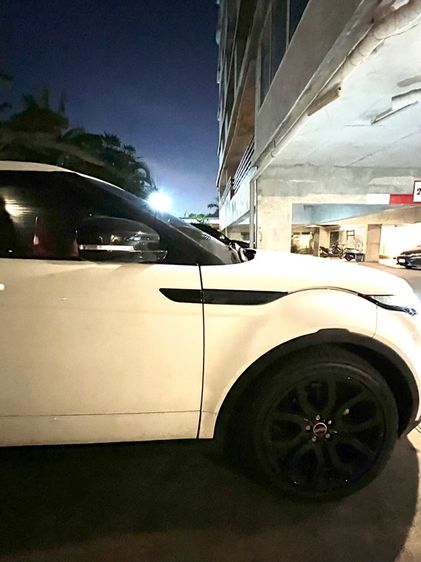 Land Rover Range Rover Evoque 2012 รุ่นย่อยอื่นๆ ดีเซล เกียร์อัตโนมัติ ขาว รูปที่ 4