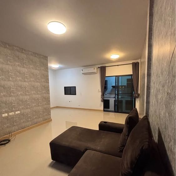 อื่นๆ มีบางส่วน 2018 ขายด่วน บ้านทาวน์โฮม หมู่บ้าน เดอะริคโค้ ทาวน์ พหลโยธิน สายไหม 35 ใกล้รถไฟฟ้าสถานีคูคต เจ้าของบ้านขายเอง รูปที่ 2