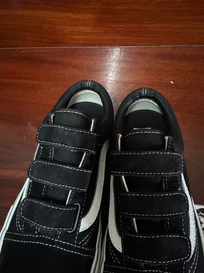 vans old skool pro velcro black white มือ 2 ราคา 990฿ (รวมส่ง ) ไม่มีกล่อง Size  9 US 42 Eur 27 Cm  สินค้า  มือ 2 สภาพดี  รูปที่ 12