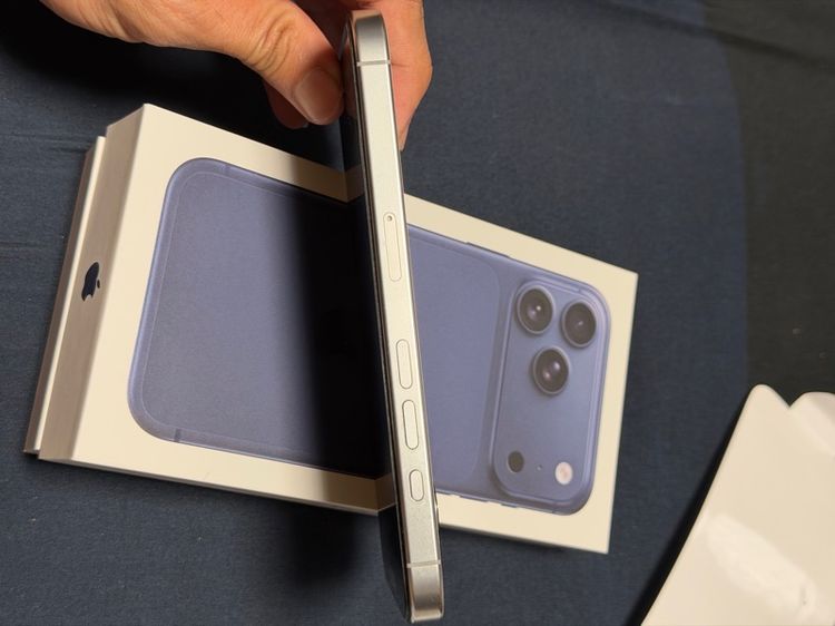 iPhone 16 pro 256GB White titanium รูปที่ 4