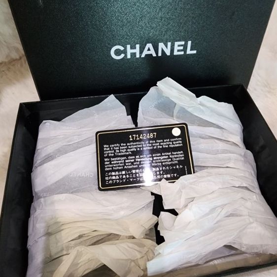 CHANEL Zippy Wallet Caviar Halo 17
มือสอง  รูปที่ 7