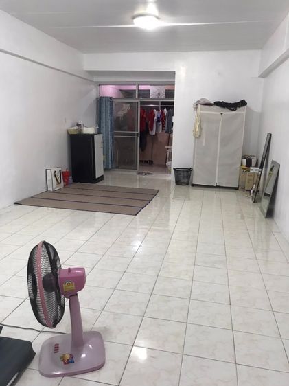 เลี้ยงสัตว์ได้ มีบางส่วน สร้างเสร็จก่อน 2010 ขาย พีแอนด์ เจ คอนโด บางนาตราด กม.12 ไกล้ Mackro - Market Place  รูปที่ 2