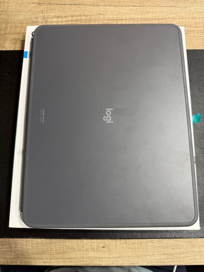 Logitech Combo Touch iPad Air 13 Keyboard รูปที่ 3