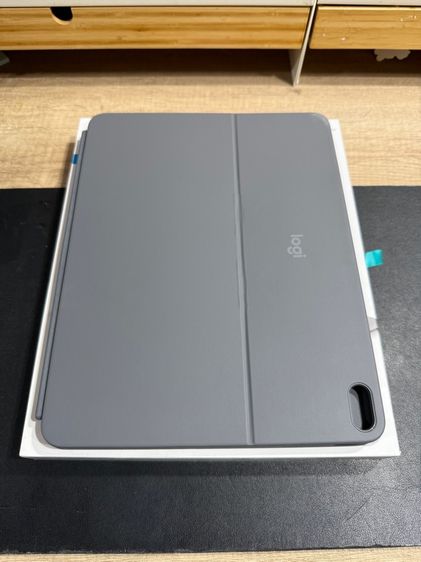 Logitech Combo Touch iPad Air 13 Keyboard รูปที่ 4