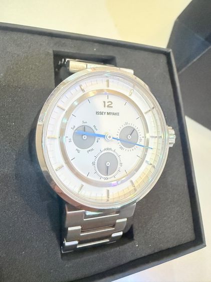 Issey Miyake รูปที่ 2