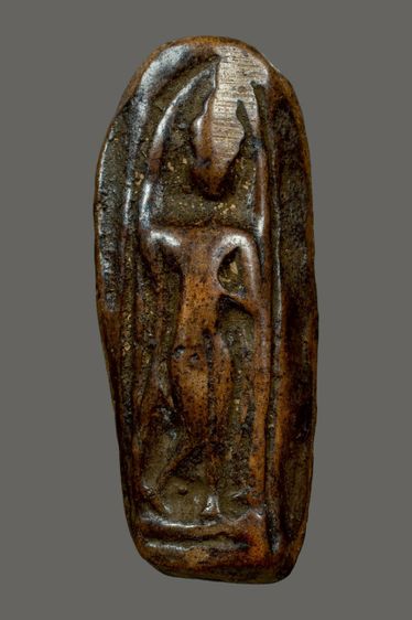 พระลีลาเม็ดขนุน