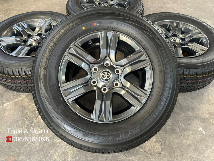 ✨ล้อแม็ก✨Toyota Revo ขอบ 17 สีเทาดำ พร้อมยางใหม่💯265-65-17 Yokohama💥ปลายปี 25💥 รูปที่ 2