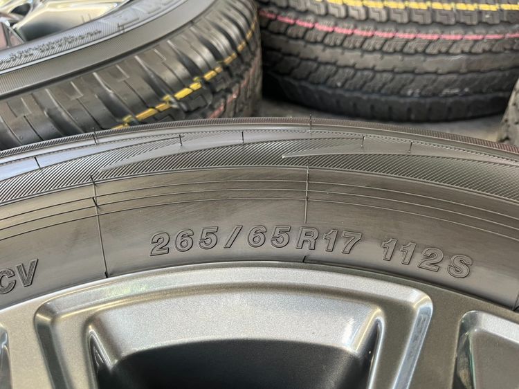 ✨ล้อแม็ก✨Toyota Revo ขอบ 17 สีเทาดำ พร้อมยางใหม่💯265-65-17 Yokohama💥ปลายปี 25💥 รูปที่ 8