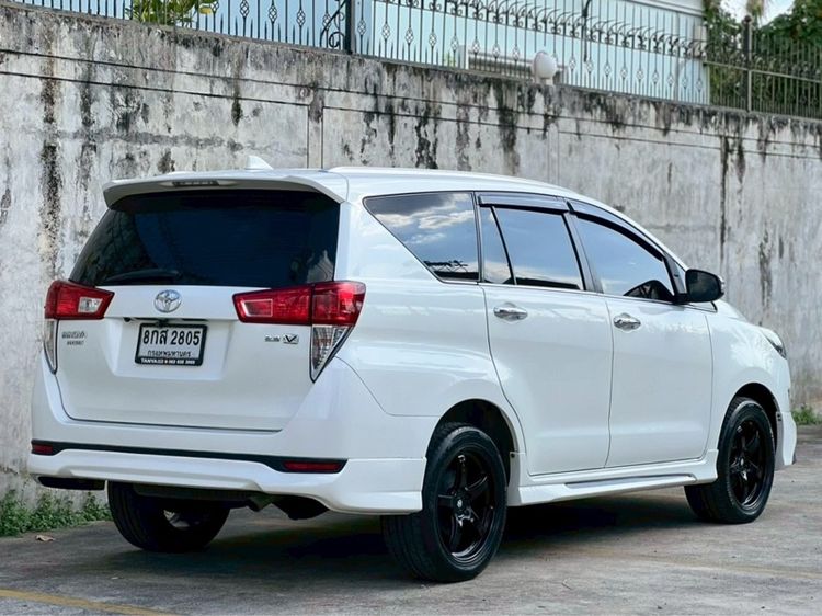 Toyota Innova 2019 2.8 Crysta V Utility-car ดีเซล ไม่ติดแก๊ส เกียร์อัตโนมัติ ขาว รูปที่ 2