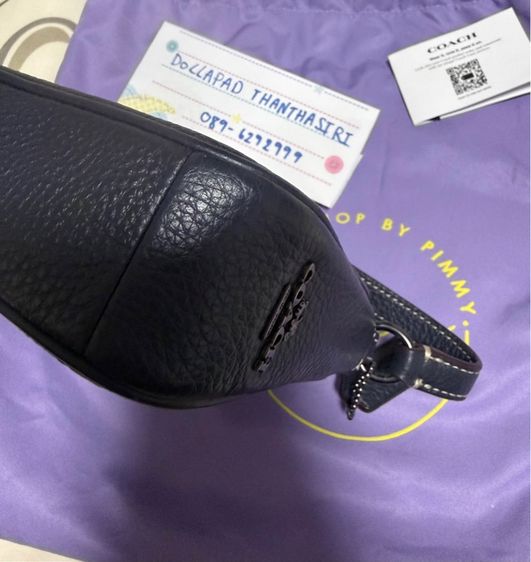 กระเป๋า Coach X Peanuts Snoopy Pebble Leather Snow Globe Nolita 19 Wristlet CE859 รูปที่ 5