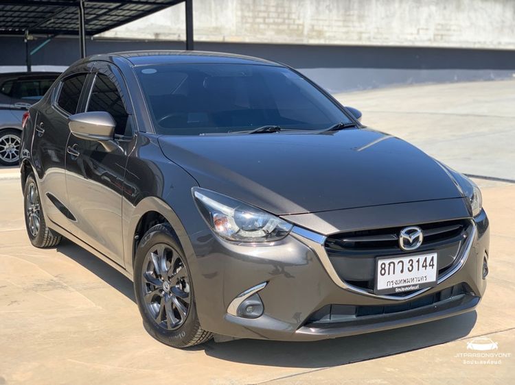 รถ Mazda Mazda 2 1.3 High Connect สี น้ำตาล