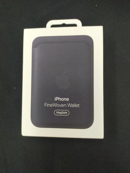 FineWoven Wallet MagSafe