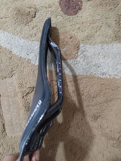 เบาะคาร์บอน รูปที่ 6