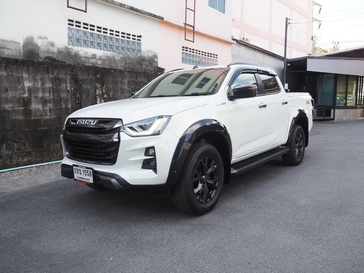 รถ Isuzu D-MAX 3.0 V-Cross Z Prestige 4WD สี ขาว