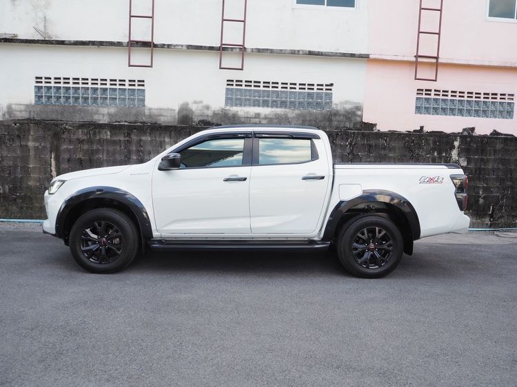 Isuzu D-MAX 2022 3.0 V-Cross Z Prestige 4WD Pickup ดีเซล ไม่ติดแก๊ส เกียร์ธรรมดา ขาว รูปที่ 4