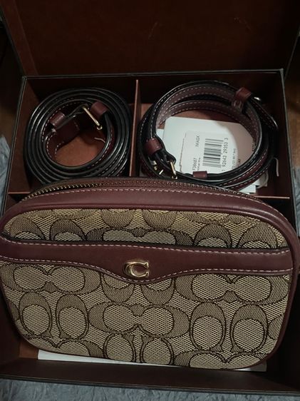 กระเป๋าสะพาย