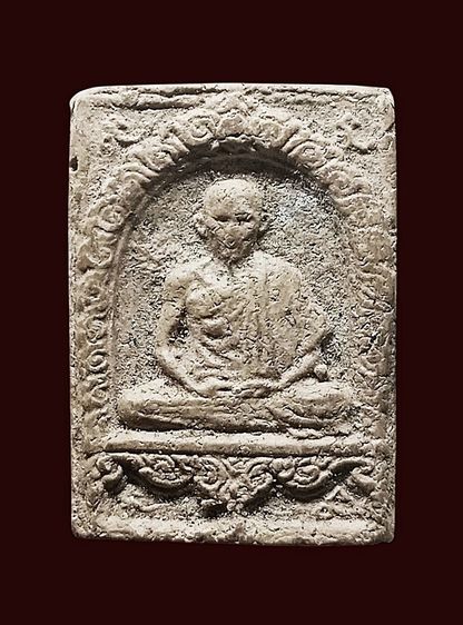 พระเก่าด้านหลังทีรอยยันต์เนื้อผงเก่า รูปที่ 3