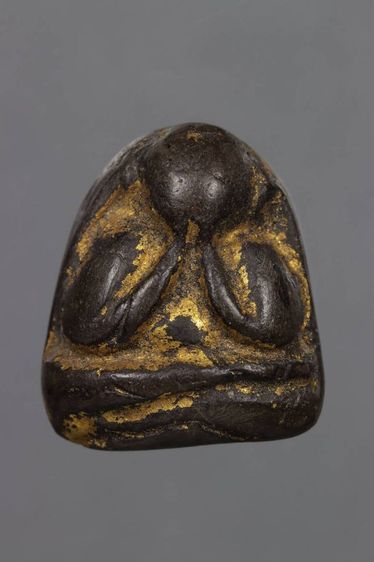 พระเครื่อง รูปที่ 2