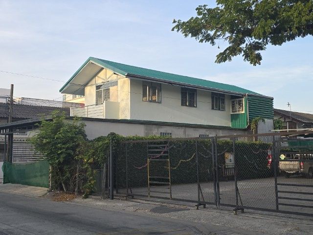 ใช่ อาคาร 2 ชั้นให้เช่า ติดถนนซอยรามอินทรา 19 ขนาด 250 ตร.ม. 900 ม.จากรถไฟฟ้าสายสีชมพู เหมาะทำ สำนักงาน ร้านอาหาร ร้านกาแฟ คลินิคทำฟ้น ร้านค้า  รูปที่ 4