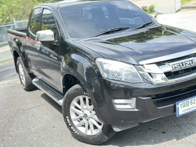 รถ Isuzu D-MAX 2.5 Hi-Lander Z Prestige สี ดำ