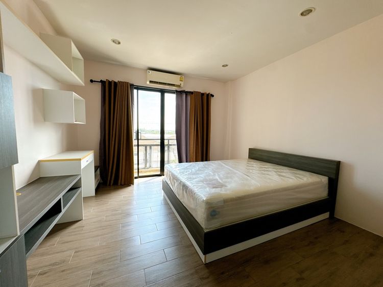 ตกแต่งครบ ไม่อนุญาต ไม่ใช่ คอนโด ธนาบุรี เรสซิเด้นซ์ พานทอง ชลบุรี  รูปที่ 4