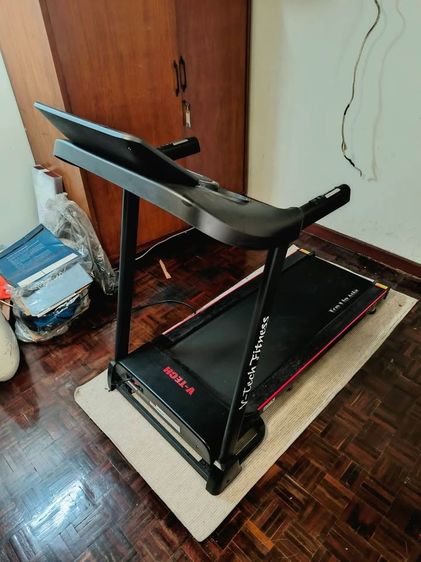 ลู่วิ่งไฟฟ้า V-Tech อายุ 1 ปีเศษ สภาพดีมาก ใช้งานน้อย