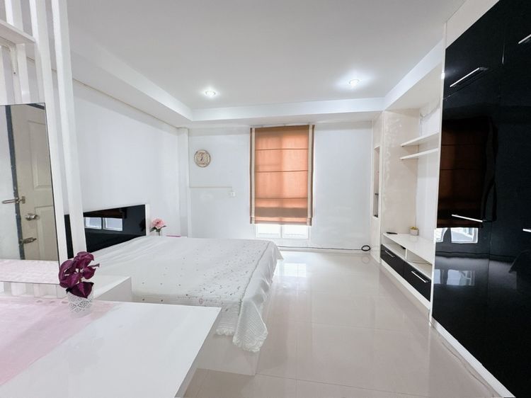 ตกแต่งครบ ไม่อนุญาต ไม่ใช่ คอนโด ธนาบุรี เรสซิเด้นซ์ บ้านเก่า-พานทอง ชลบุรี  รูปที่ 3