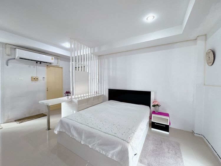 ตกแต่งครบ ไม่อนุญาต ไม่ใช่ คอนโด ธนาบุรี เรสซิเด้นซ์ บ้านเก่า-พานทอง ชลบุรี  รูปที่ 4