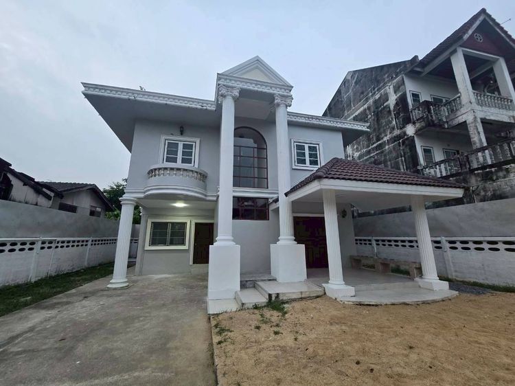ไม่มี 2015 ขายหรือเช่าบ้านเดี่ยวรามคำแหง100ตร.วา รูปที่ 2