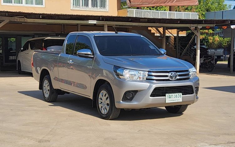Toyota Hilux Revo 2017 2.4 J Plus Pickup ดีเซล ไม่ติดแก๊ส เกียร์ธรรมดา บรอนซ์เงิน รูปที่ 3