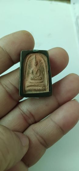 พระเนื้อดินพิมพ์สมเด็จในกรอบเก่า ไม่ทราบที่