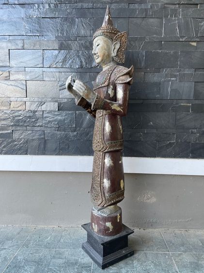 เทวดาไม้เก่าขนาดใหญ่ รูปที่ 7