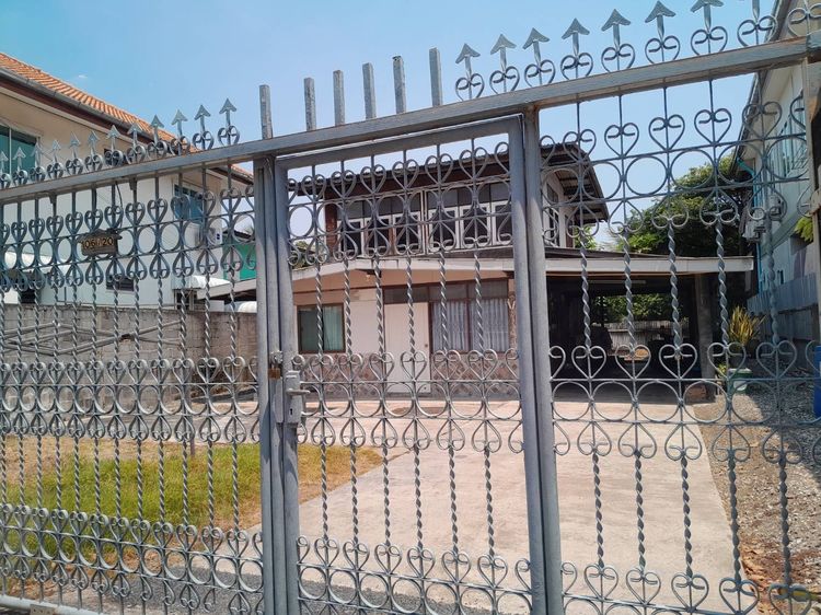 ไม่มี สร้างเสร็จก่อน 2010 บ้านพร้อมที่ดิน สมุทรปราการ รูปที่ 2