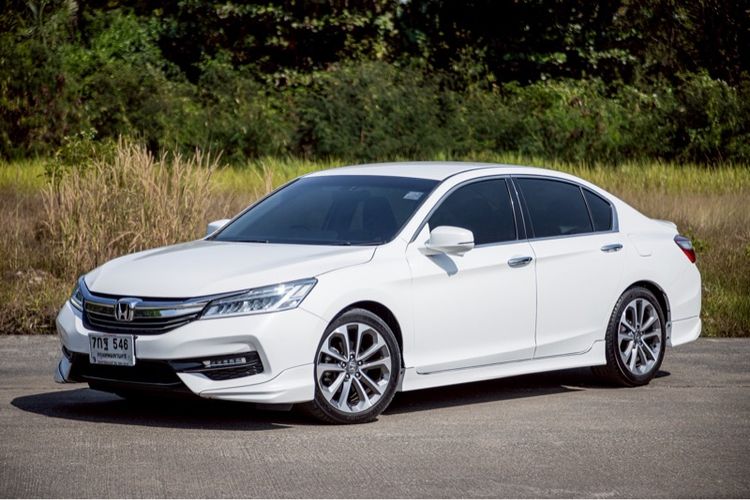 Honda Accord 2018 2.0 EL NAVI Sedan เบนซิน ไม่ติดแก๊ส เกียร์อัตโนมัติ ขาว รูปที่ 3