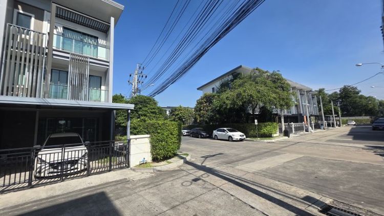 ใช่ ขายบ้าน ทาวน์ อเวนิว เมิร์จ รัตนาธิเบศร์  4.69 ล้าน รูปที่ 4