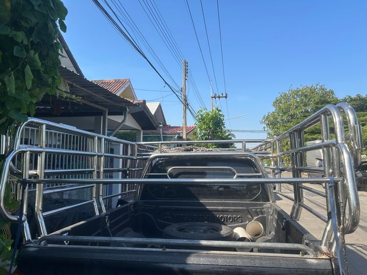 คอกสแตนเลส