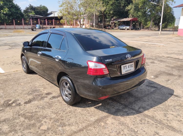Toyota Vios 2011 1.5 J Sedan เบนซิน ไม่ติดแก๊ส เกียร์ธรรมดา ดำ รูปที่ 3