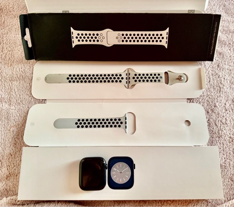 Apple Watch Series 8 GPS อะลูมิเนียม 45