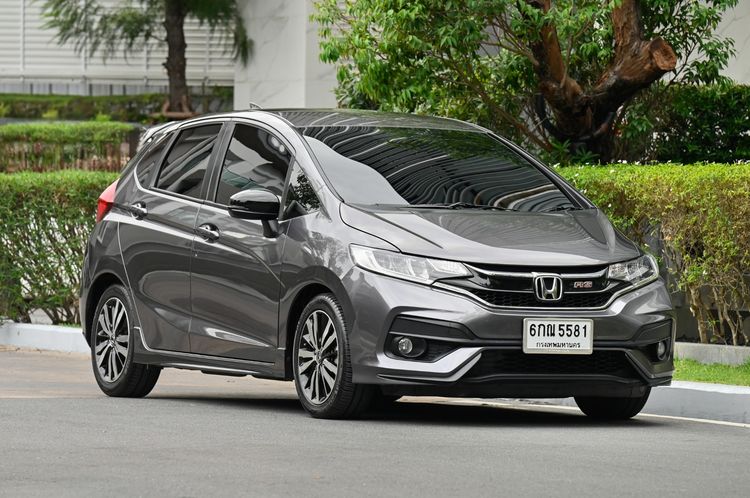 Honda Jazz 2017 1.5 RS i-VTEC Sedan เบนซิน ไม่ติดแก๊ส เกียร์อัตโนมัติ เทา รูปที่ 2